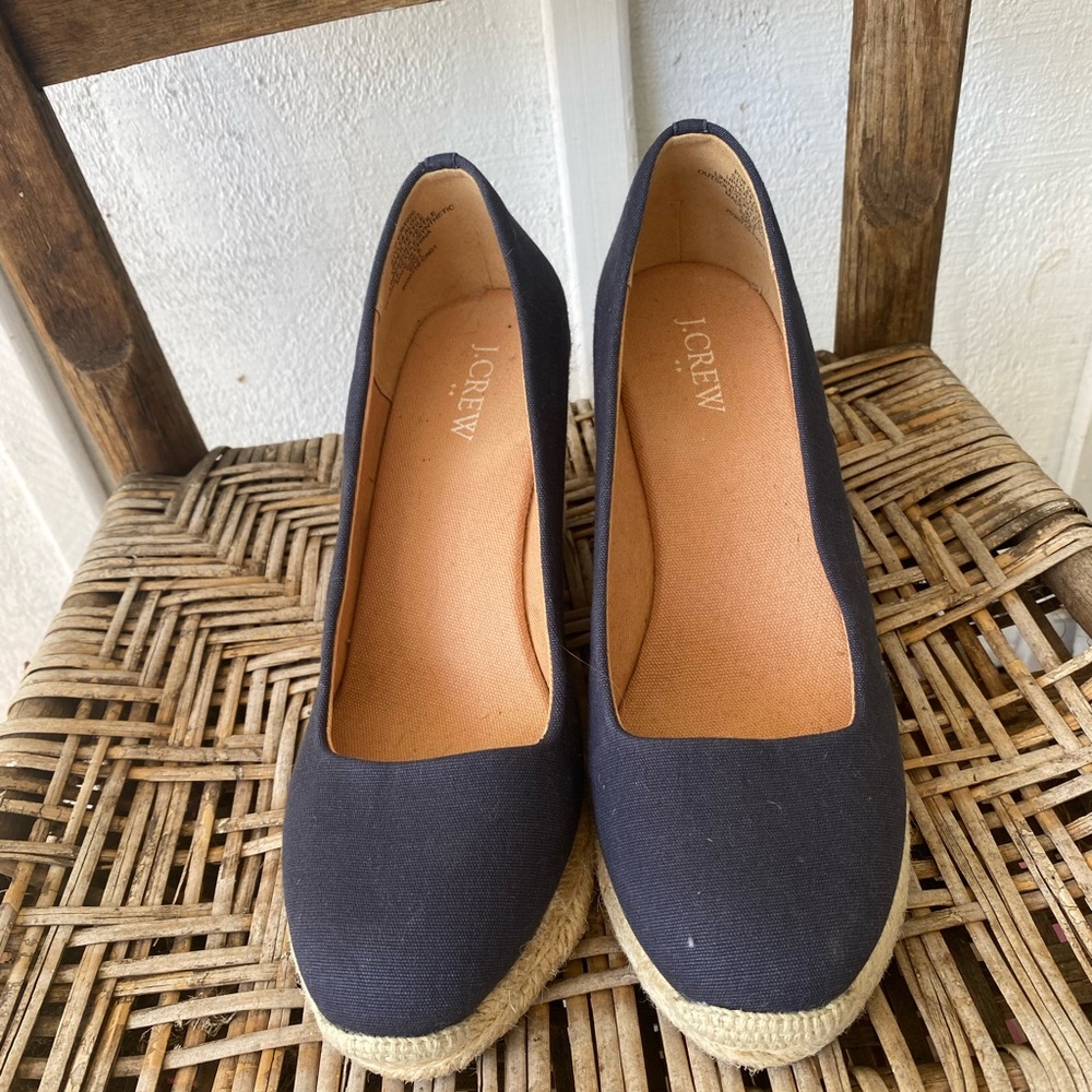 Stylish Navy Wedge Espadrilles - Picture 3 of 5